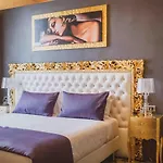Luxury Liberty House - & 알게로