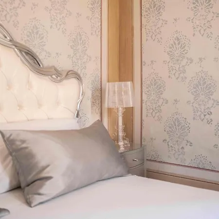 Luxury Liberty House - & 4* Alghero