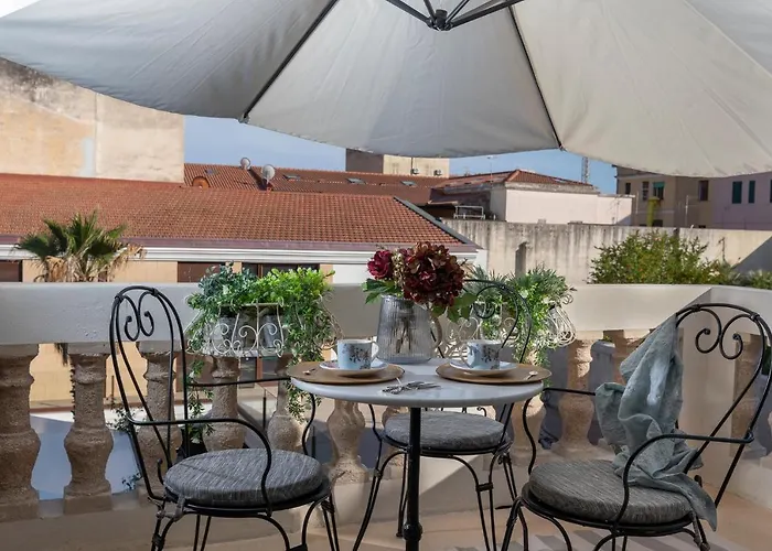 Гостевой дом Luxury Liberty House - &